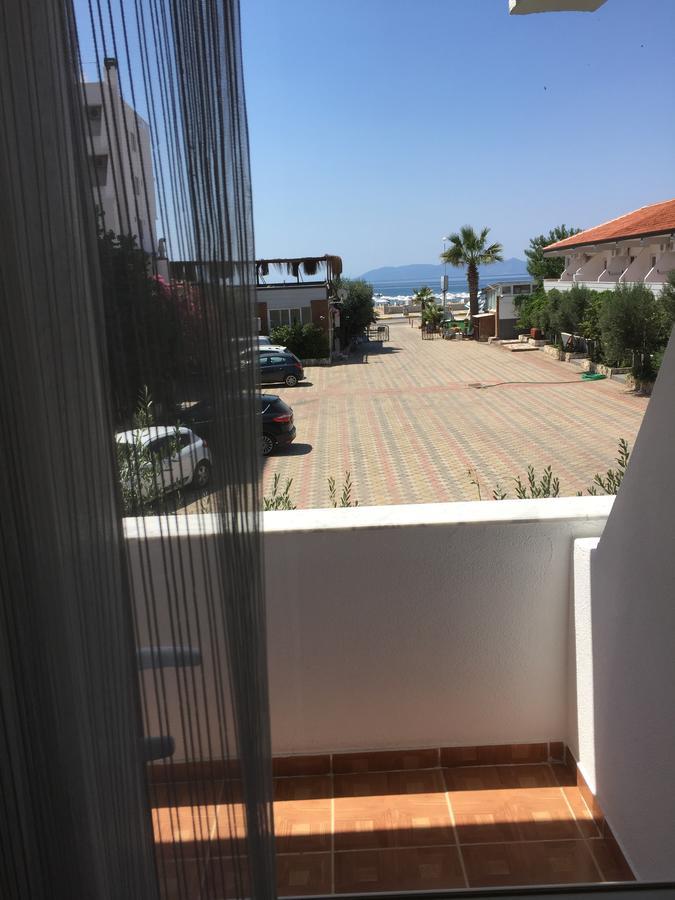 Karakas Motel Ayvalik Exterior photo