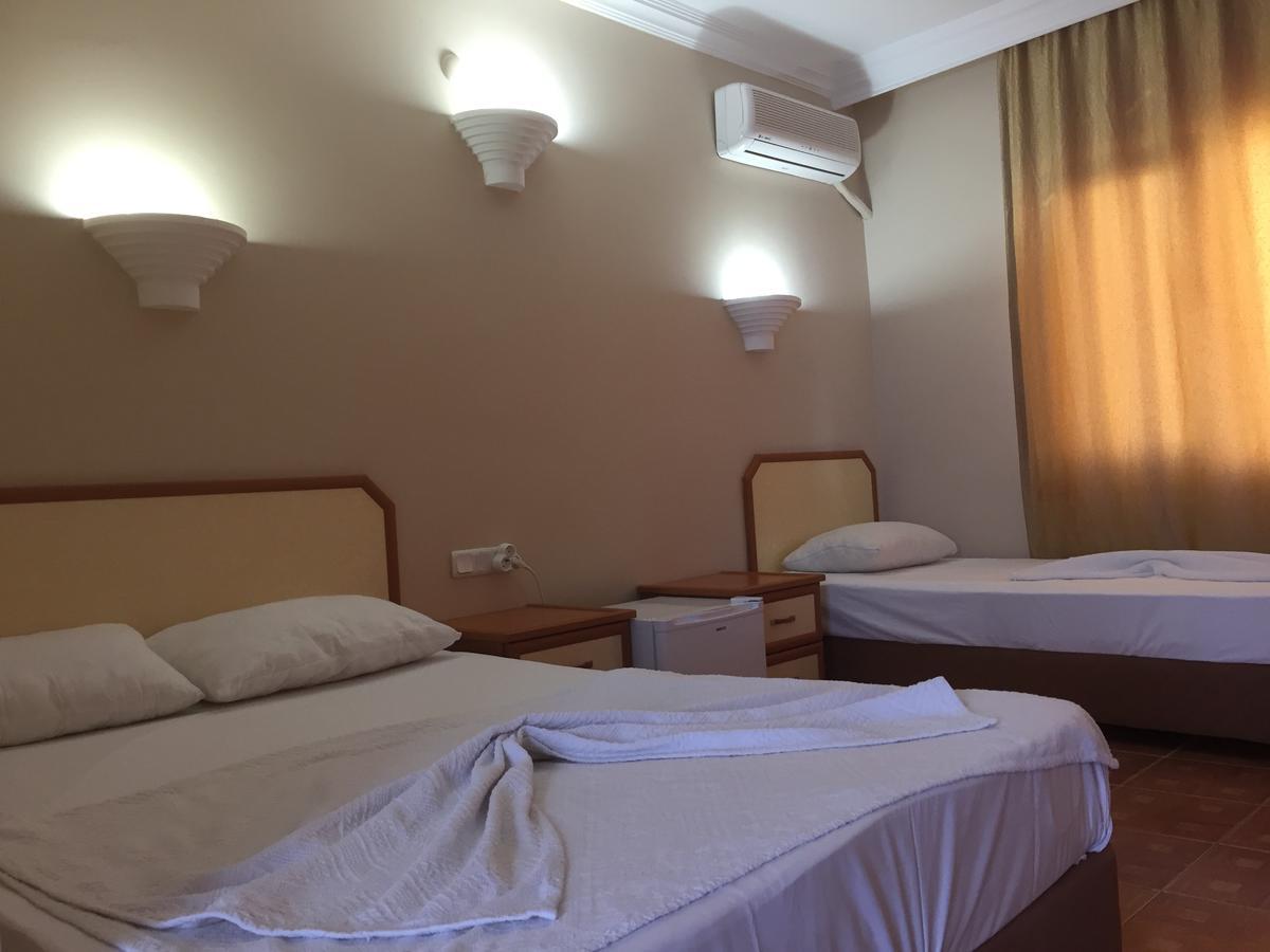 Karakas Motel Ayvalik Exterior photo