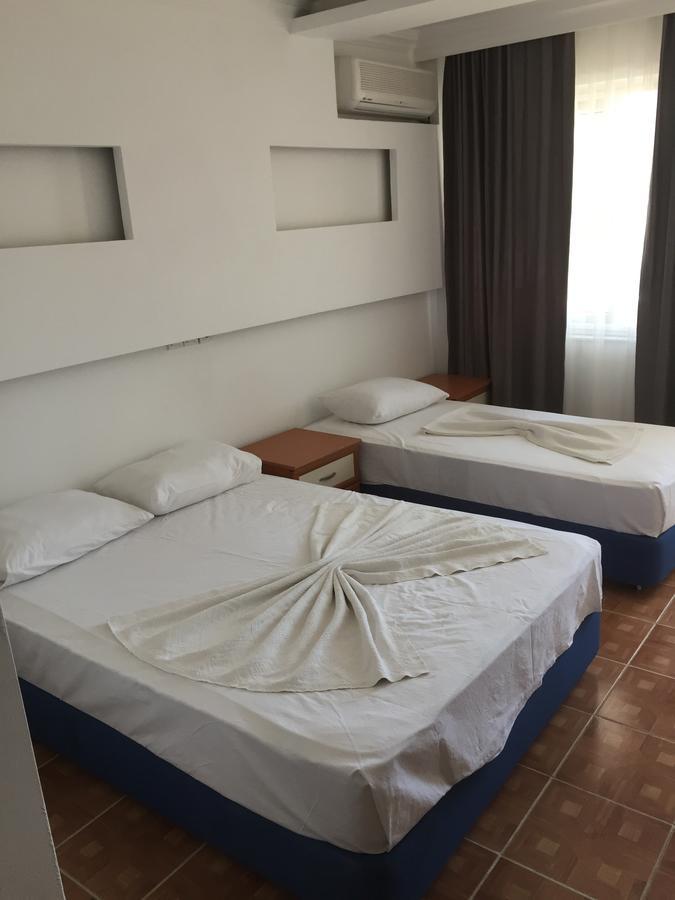 Karakas Motel Ayvalik Exterior photo